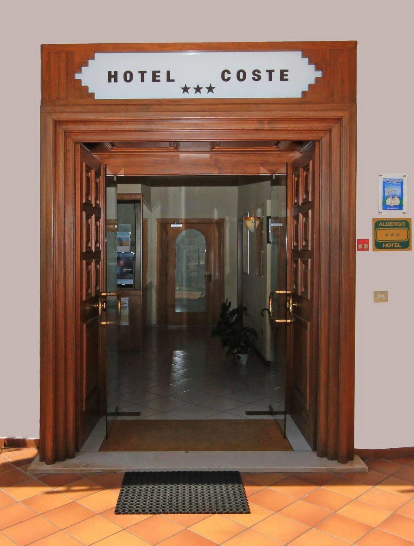 Hotel Coste Лимоне сул Гарда Екстериор снимка